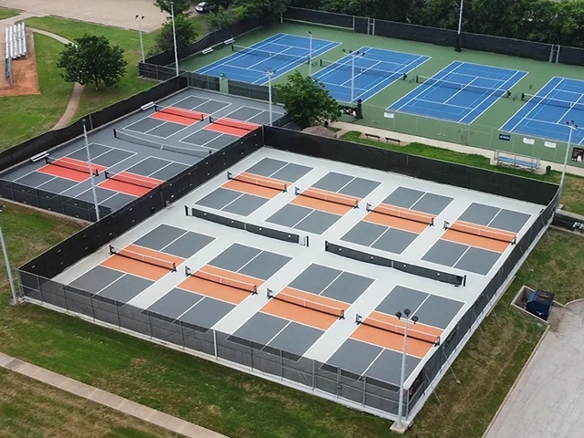 Sơn chống nứt sân pickleball ngoài trời